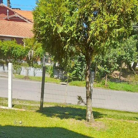 Casa Ampla Com Lareira E Churrasqueira Canela Esterno foto